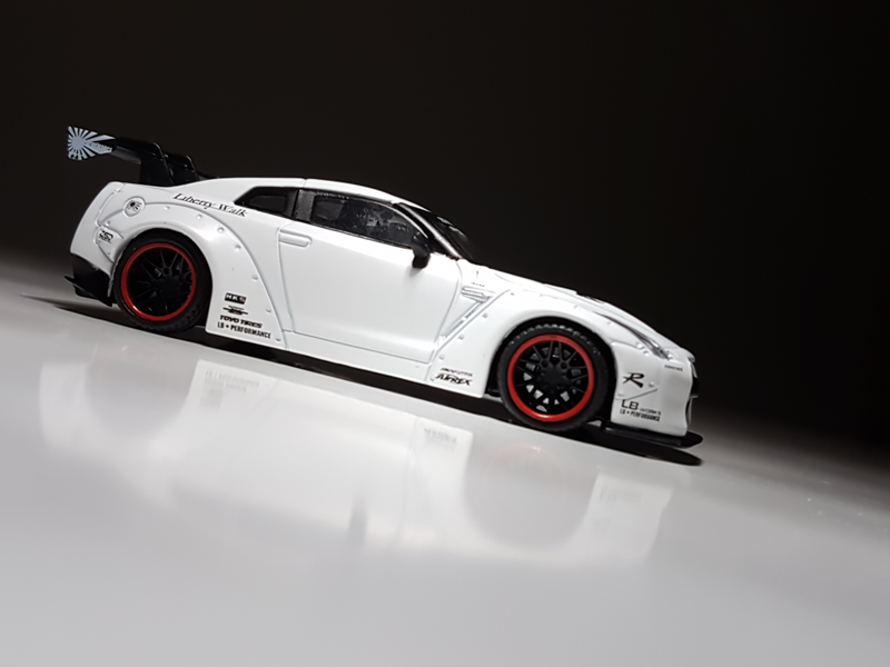 Illustration for article titled Land of the Rising Sun: Mini GT LB Works R35... without the sun
